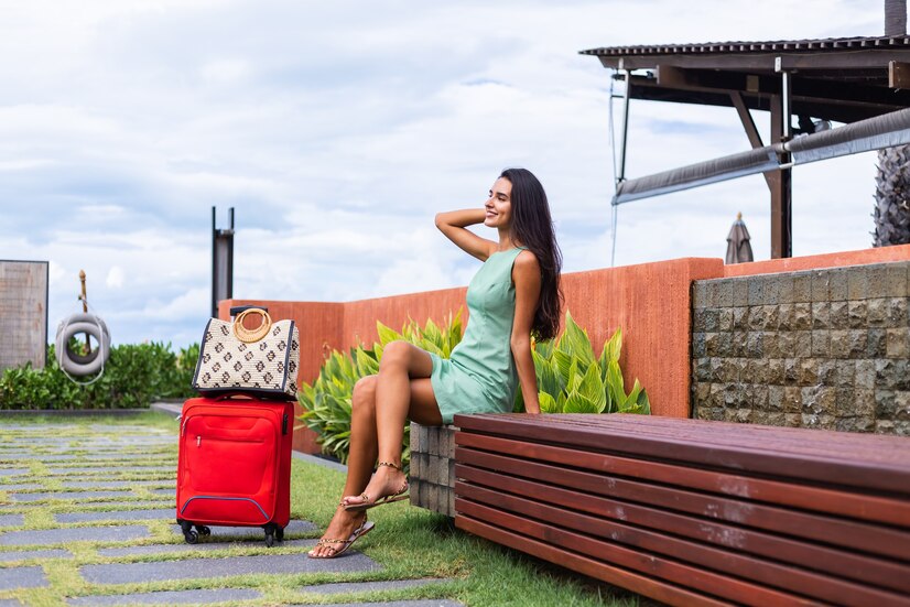 Luxury And Functionality: Designer Luggage Sets For Women
