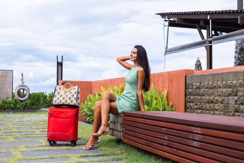 Luxury And Functionality: Designer Luggage Sets For Women