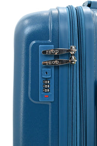 IZOD Mateo 20-Inch Carry-On Luggage – Lightweight Expandable ABS Hardside Suitcase with 360° Dual Spinner Wheels & Built-In Combo Lock