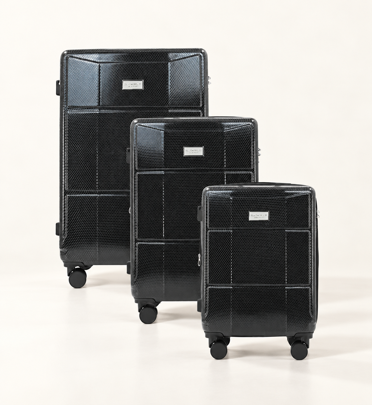 Isaac Mizrahi Aero Lightweight Expandable 3-Piece Luggage Set