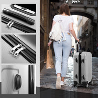 IZOD Baka Polypropylene Hard shell Expandable Lightweight 360 Dual Spinning Wheels Combo Lock 28", 24", 20" 3 Piece Luggage Set